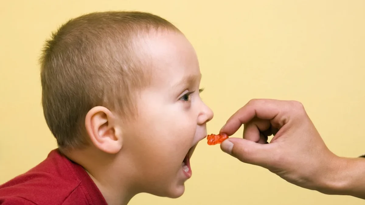 Çocuklar İçin Multivitamin: Yaşa Göre Doz, İhtiyaç ve Güvenli Kullanım