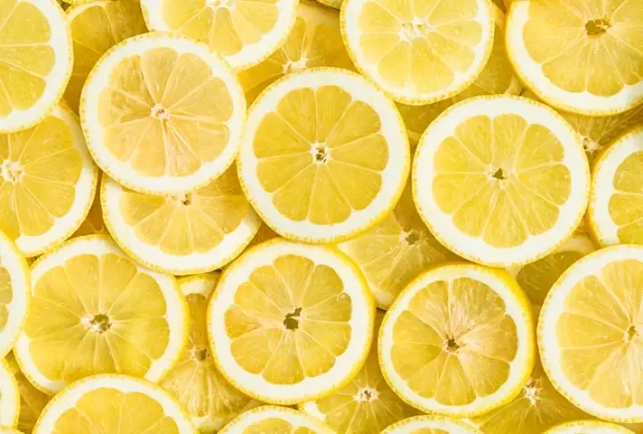 Limon Alerjisi mi, Asit İrritasyonu mu? Sitrik Asit, Limonene ve Fototoksik Dermatit